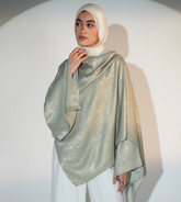 Head Turner Shawl Top in Mint x Gold