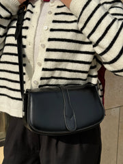 The minimal crossbody - black