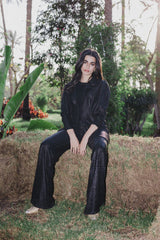 Shimmer blazer set in black