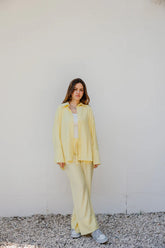 Such a dreamer set in yellow