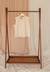 sleeveless basic top