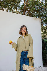 Fringed out cape in lime