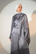 Head Turner set in Greyish Lilac