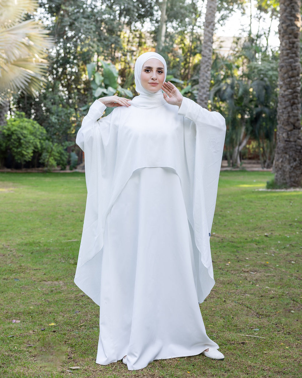 Chiffon Cape only Offwhite