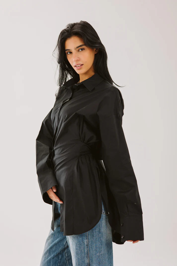 Ribbon chemise in black. (Available only at leilet el eid bazar)