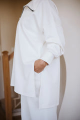 Biscuit set in white