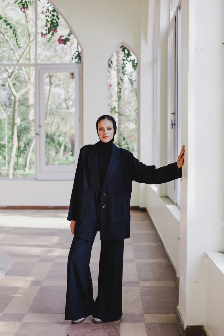 Linea blazer set in black