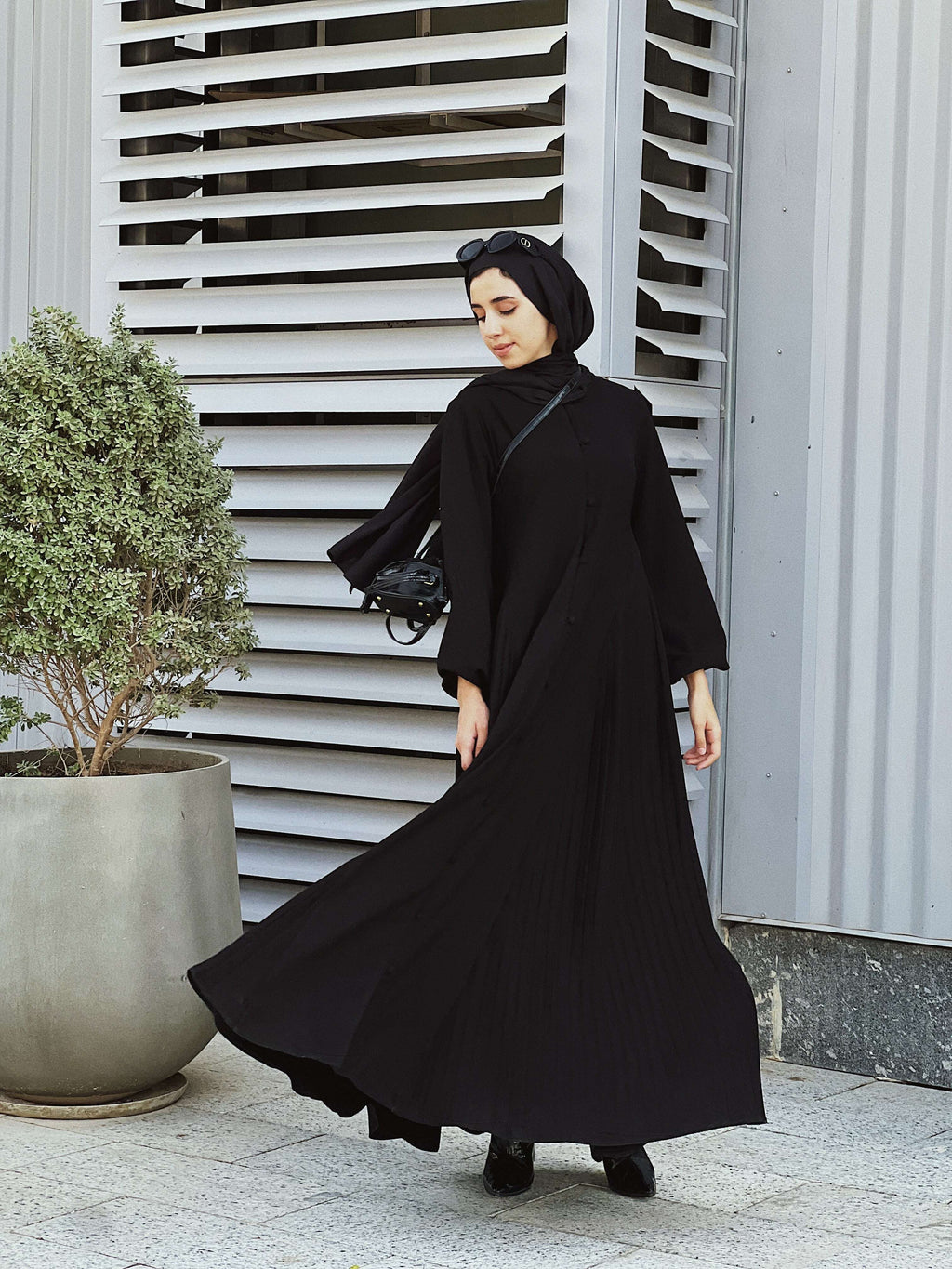 Pleat Cascade Abaya 027