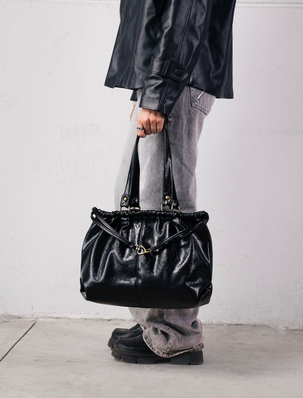 SCRUNCH BAG BLACK