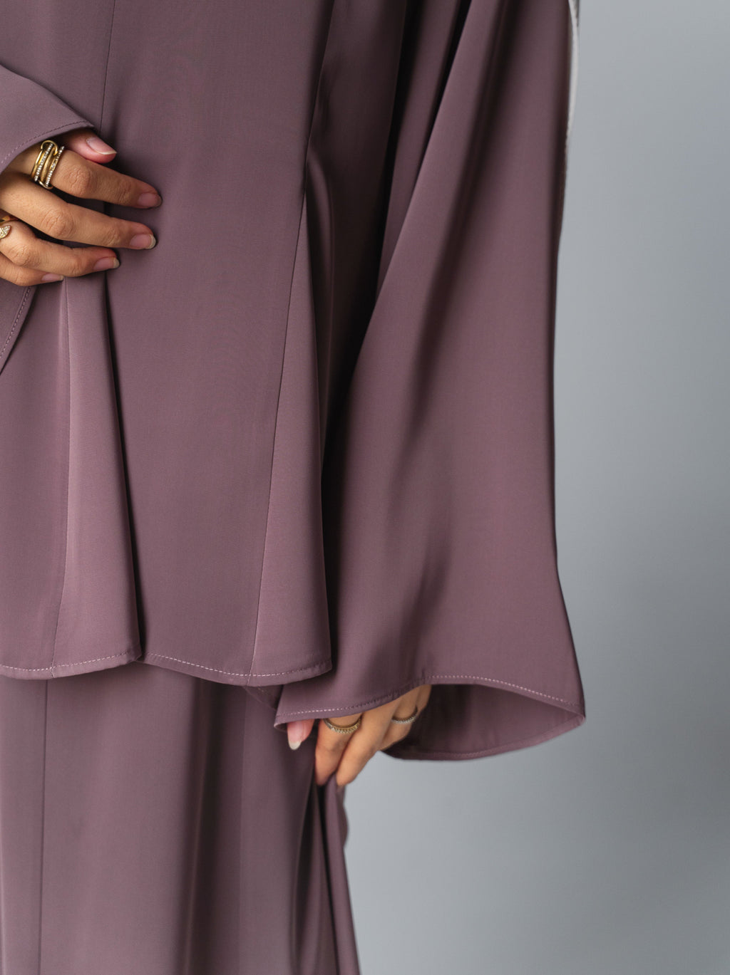 083 - Pleated Silk Set