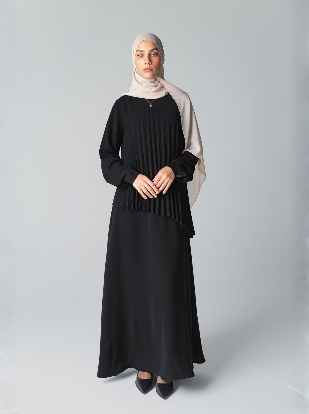 075 - Pleated Black Abaya