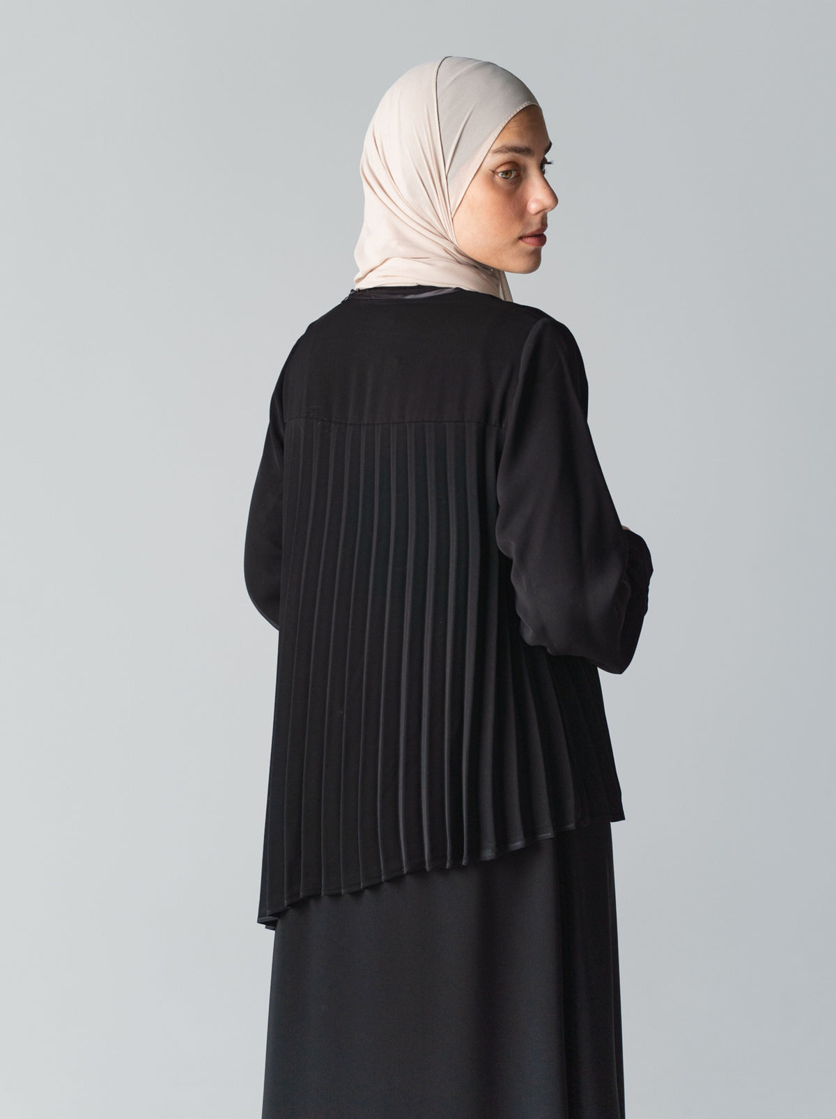075 - Pleated Black Abaya