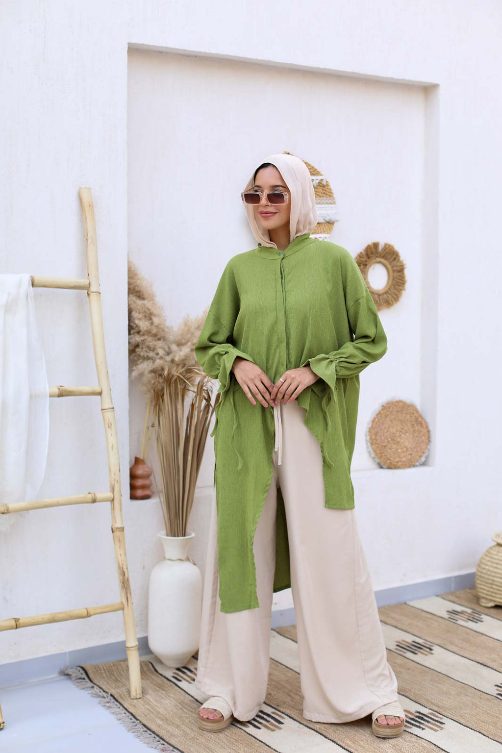 Miss Bold Wrinkled High-Low Blouse