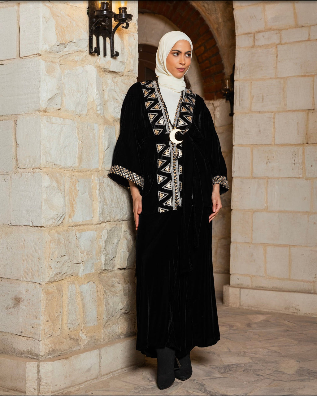 Jouri Cardigan 01