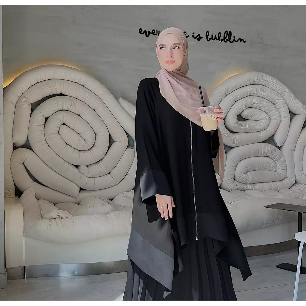 The Zip-Up Abaya Set