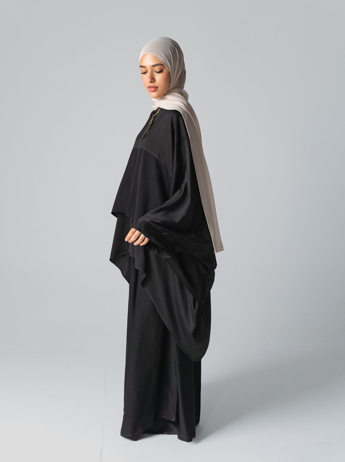 084 - Layered Cape Abaya