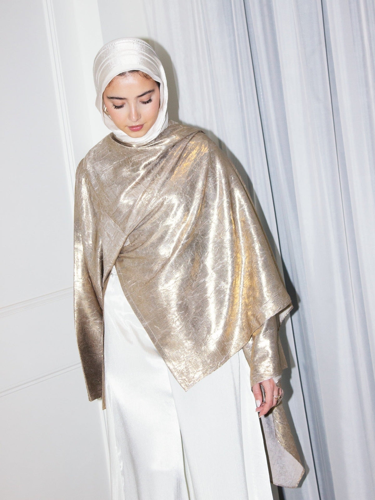 Head Turner Top in Antique Gold
