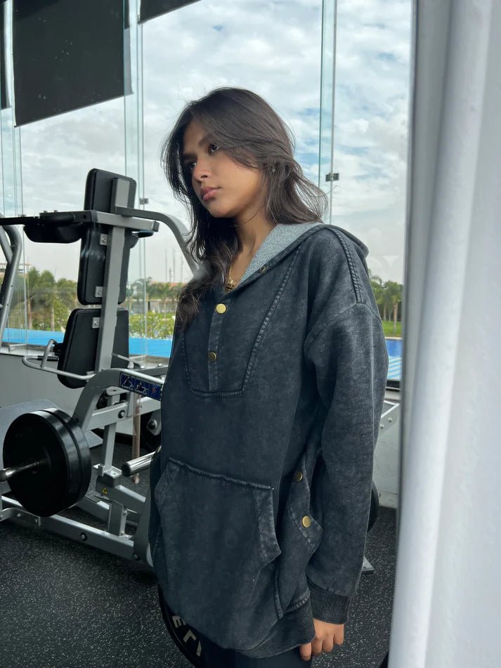 Washed hoodie in black