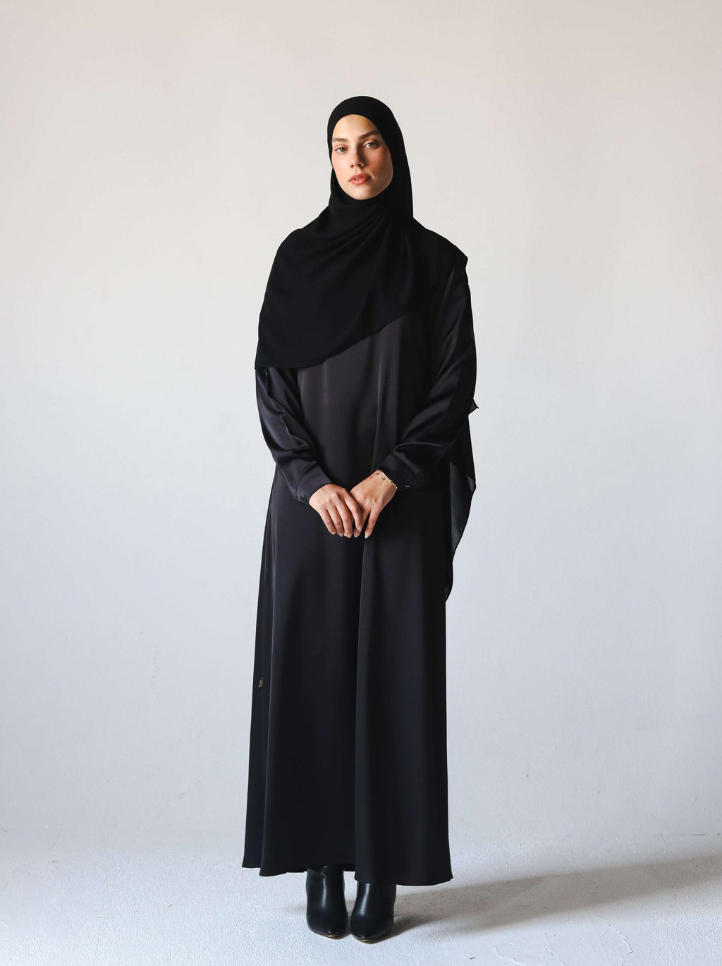 Basic Stain Abaya 051