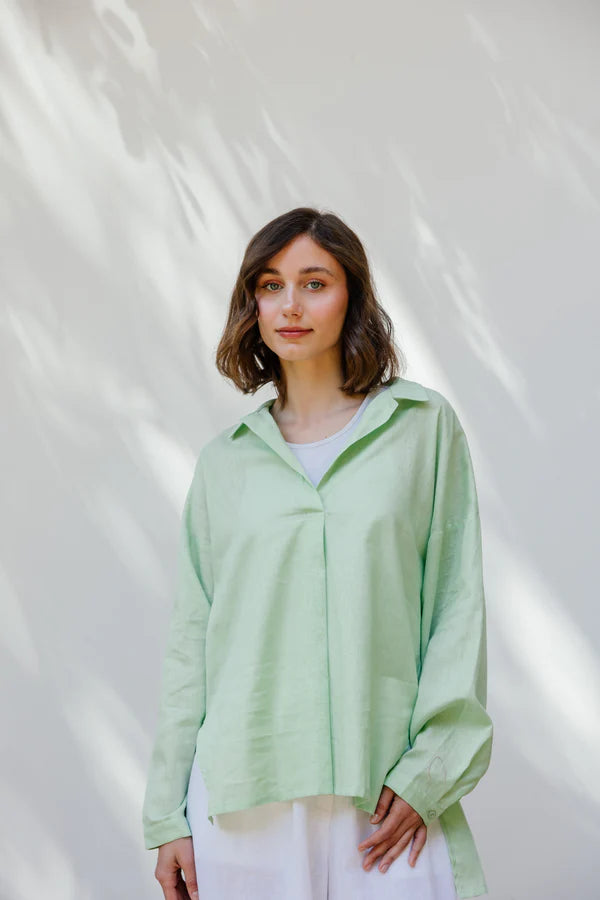Field of dreams shirt in Apple Green