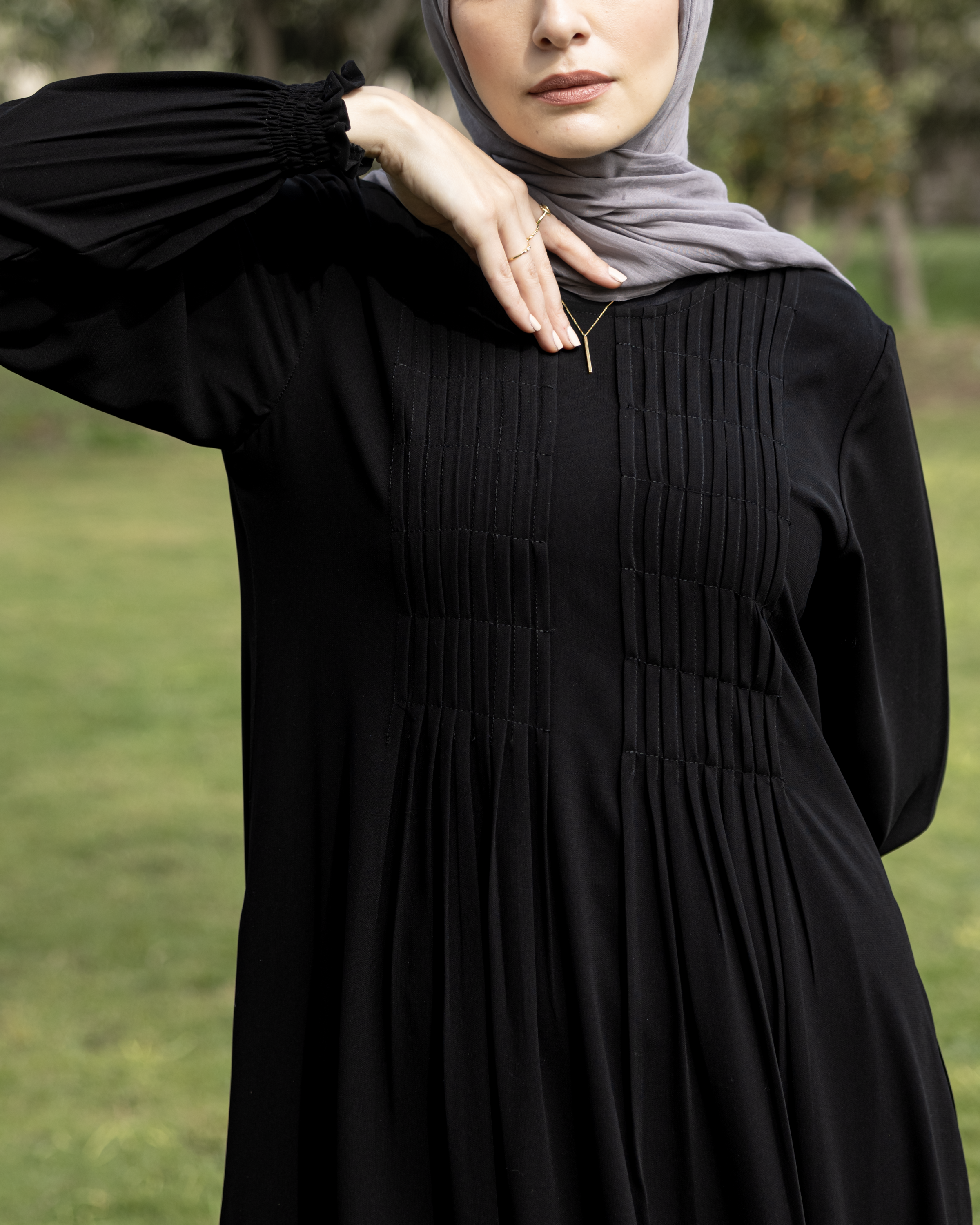 Crepe Simple  Black Abaya with Pockets  Code 304