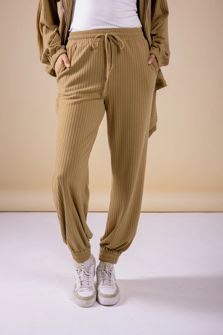 The asymmetrical set in camel