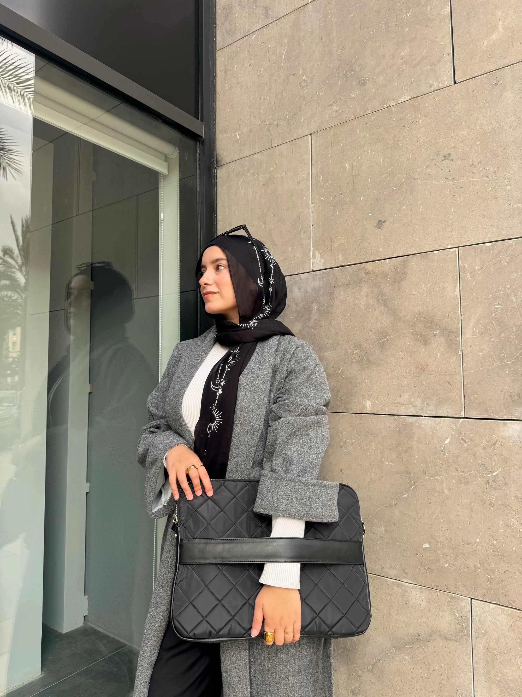 Nareya Lap sleeves