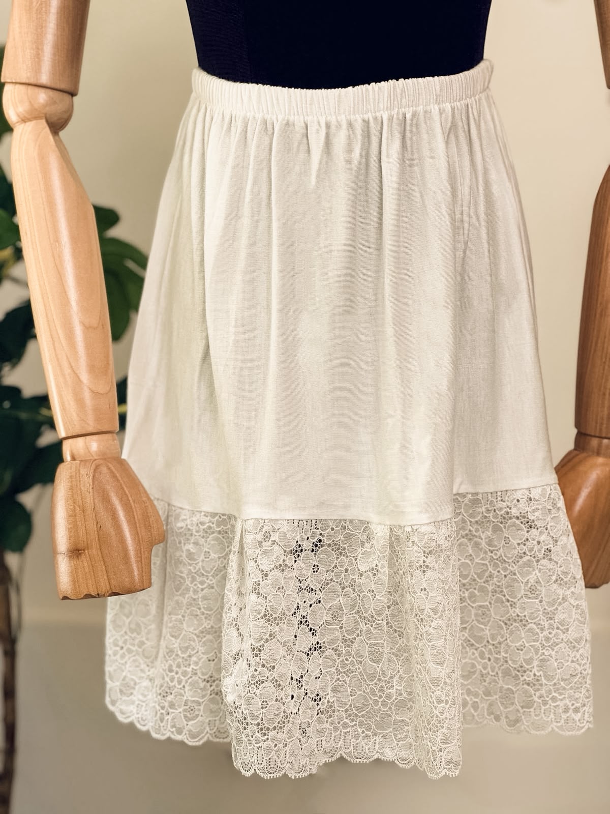 Lace short Skirt