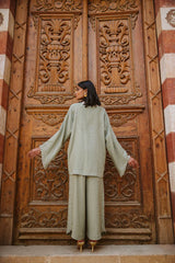 Most wanted pearls set in olive