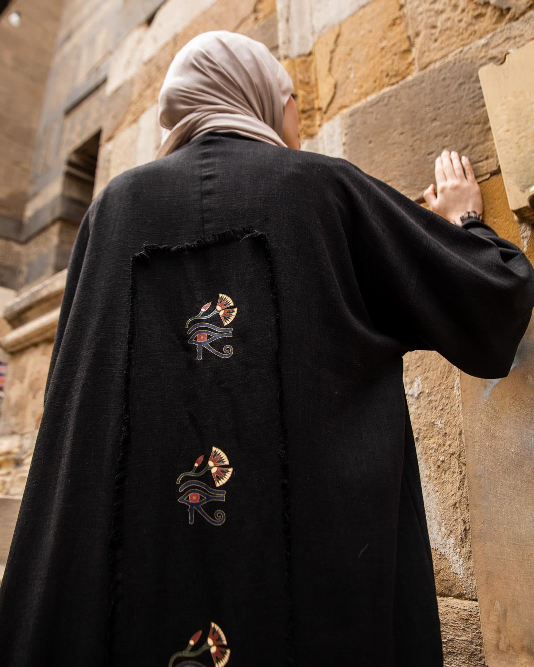 THE PHARAONIC LOTUS LINEN KIMONO