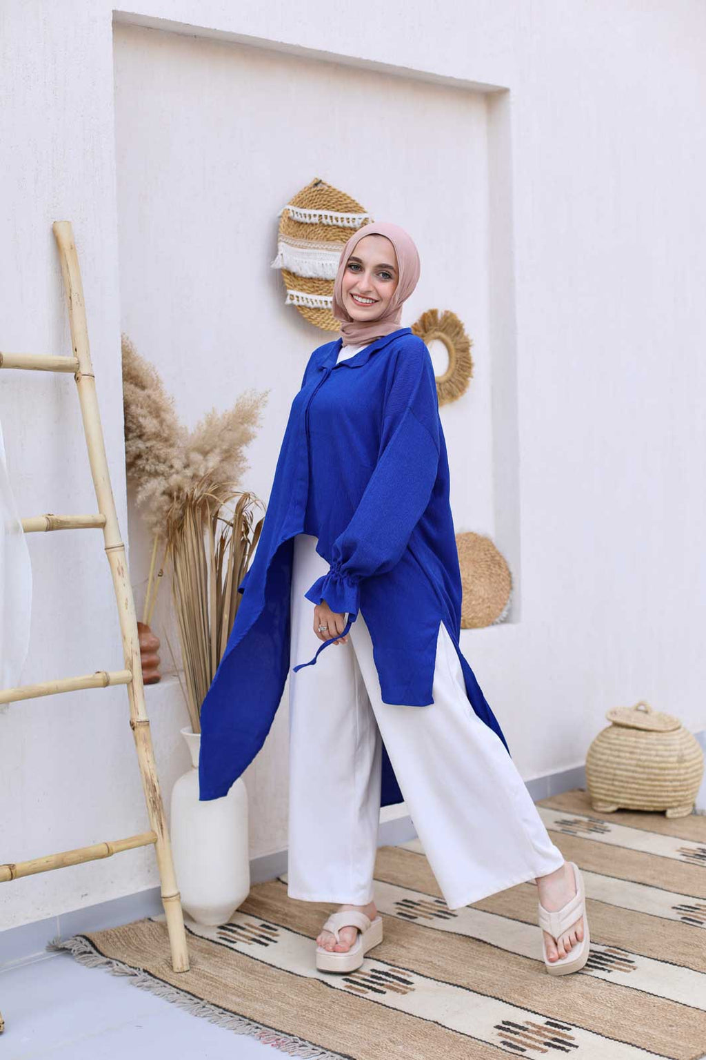 Miss Bold Wrinkled High-Low Blouse