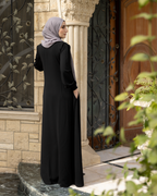 Zipper Abaya Crafted from soft crepe fabric with pockets Code 303
