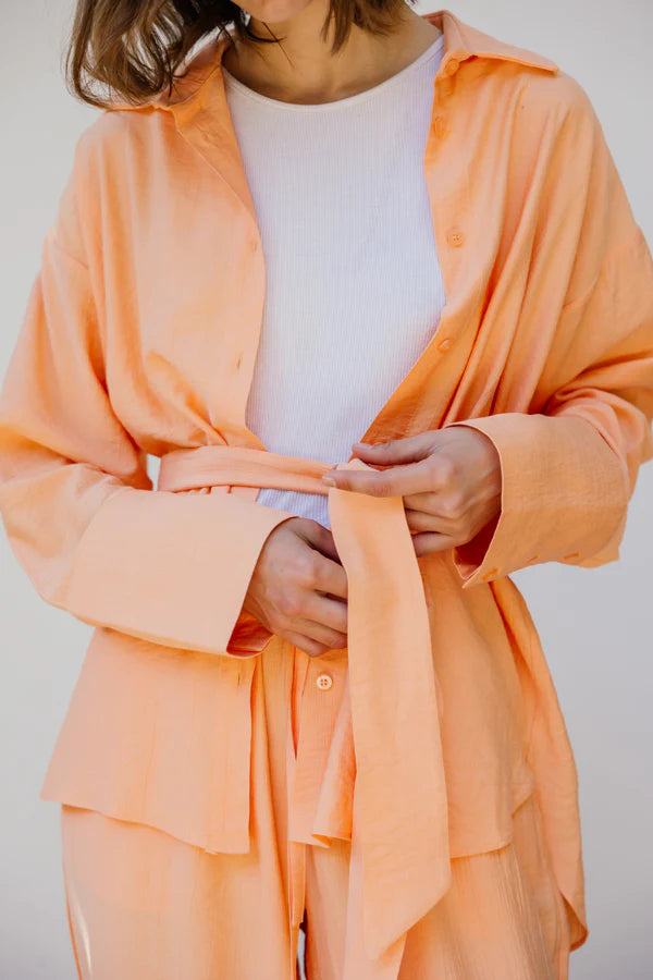 Such a dreamer set in orange