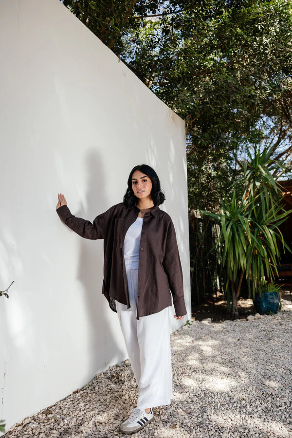 Linen shirt in Brown