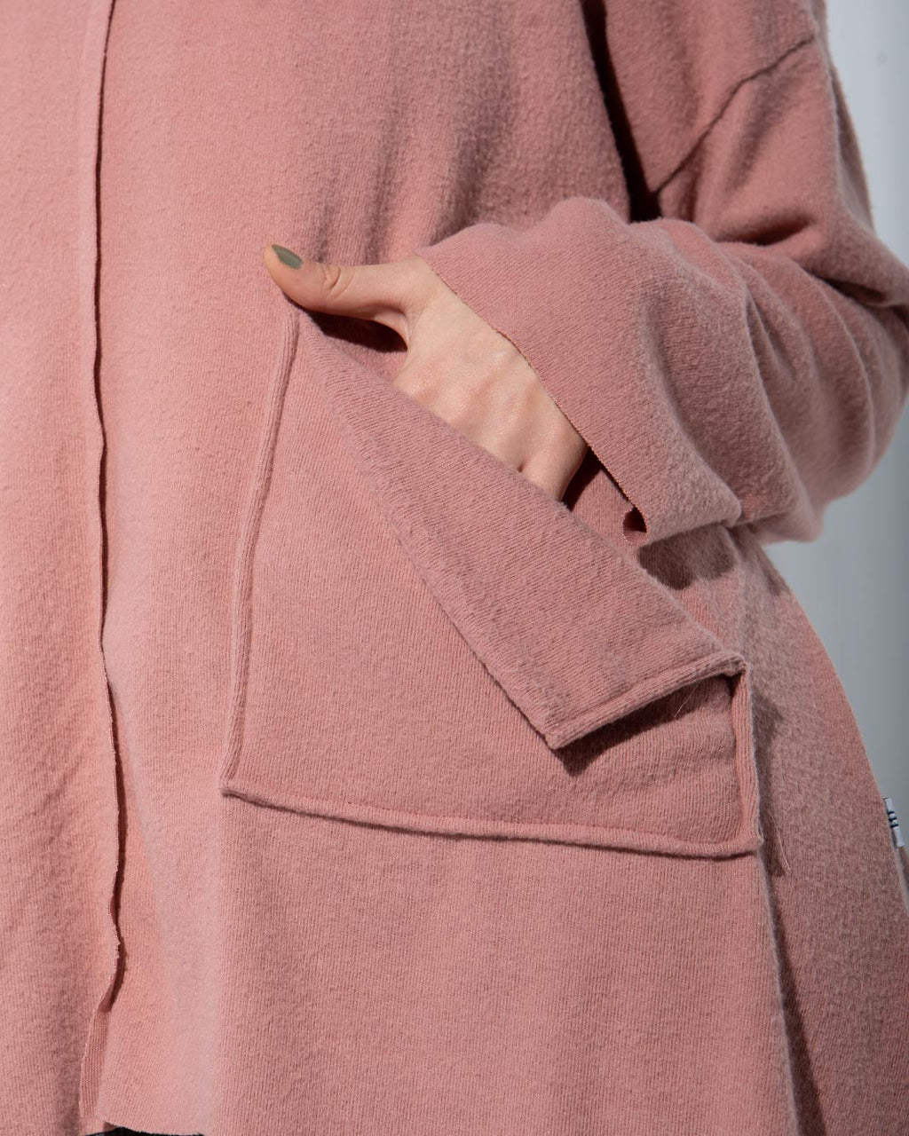 LILA HIGH LOW WOOL TOP