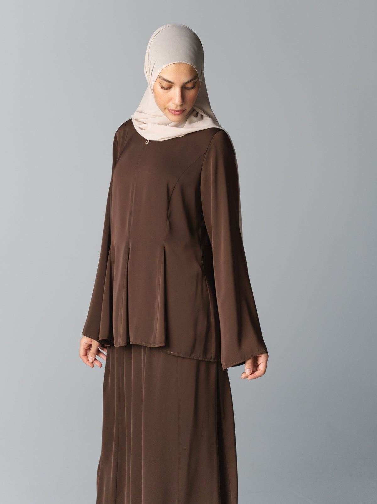083 - Pleated Silk Set