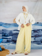Pleated pants in Butter yellow