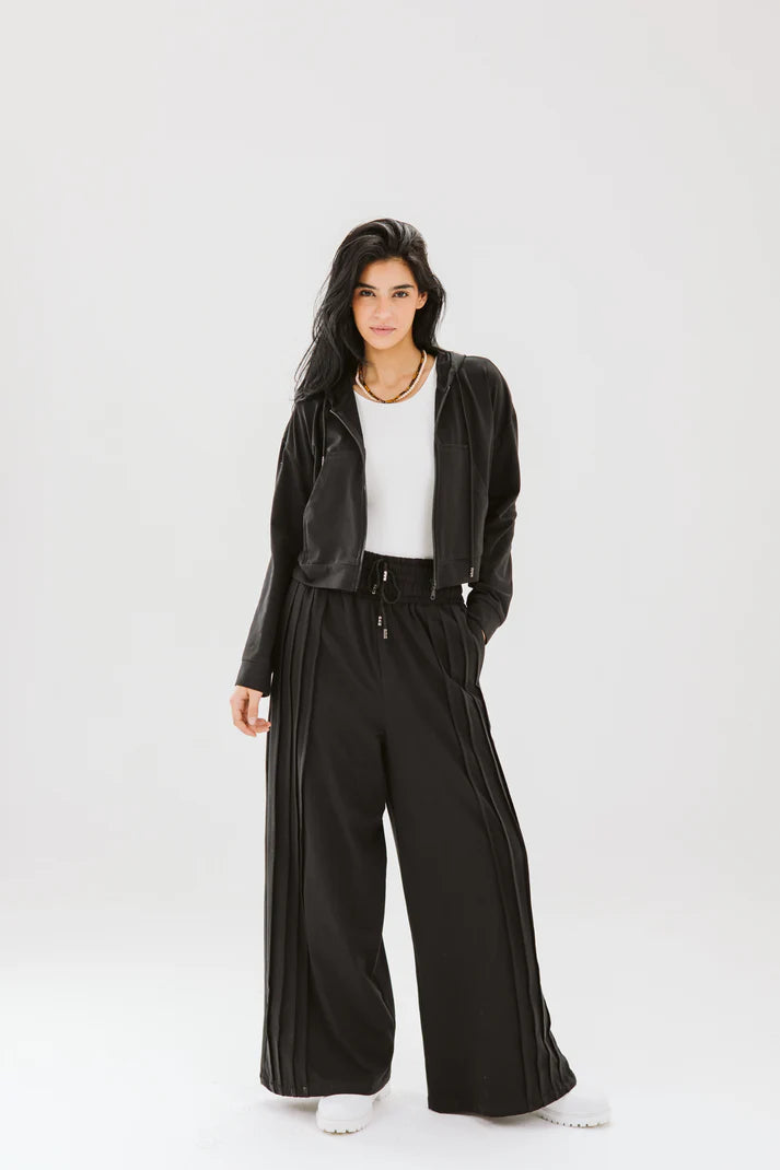 Tracksuit in black