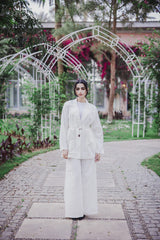 Linea blazer set in off white