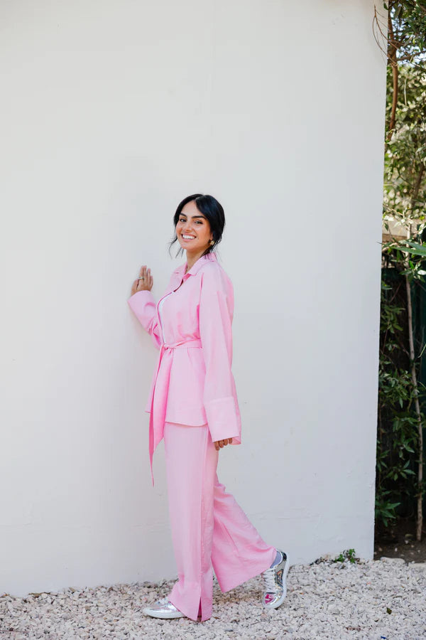 Such a dreamer set in pink