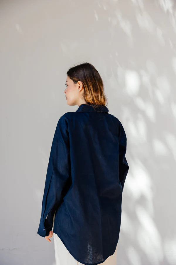 Linen shirt in Navy Blue