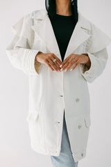 The ruffle denim in white