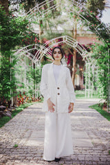 Linea blazer set in off white