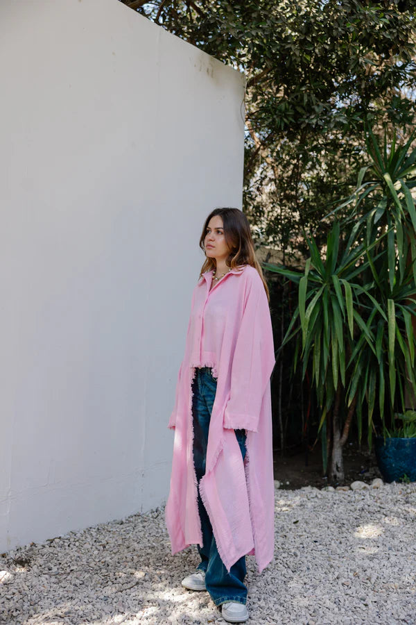 Fringed out cape in pink