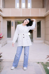 Line blazer in off white