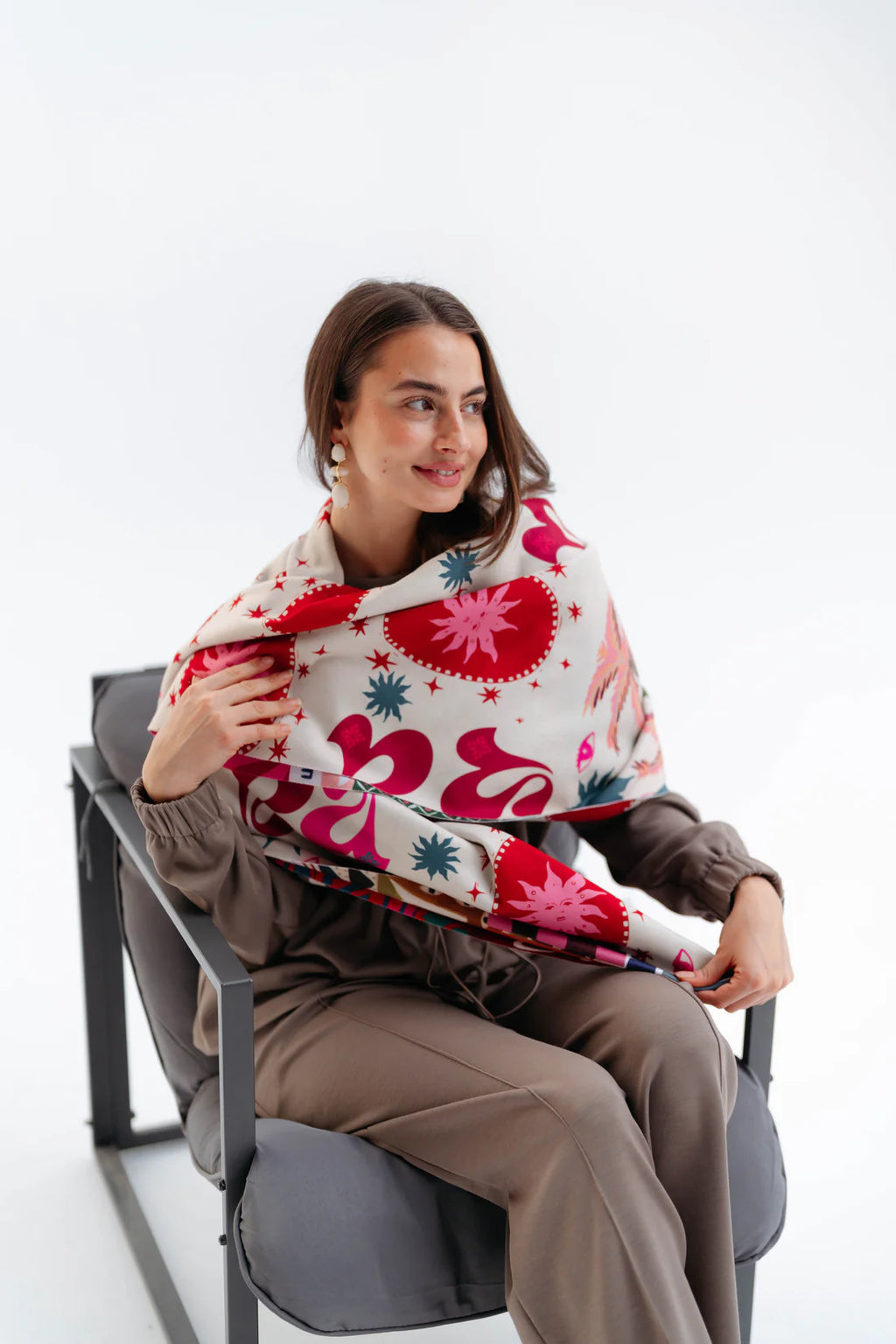 CRIMSON GRACE SCARF