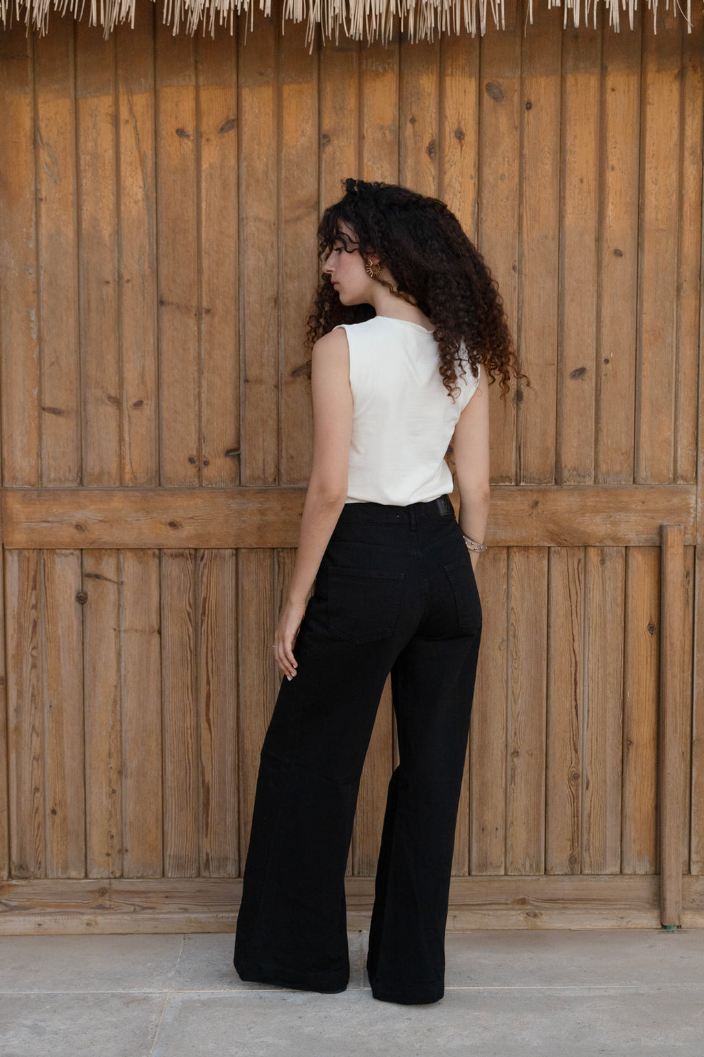 Midrise Wide-leg Jeans - Black