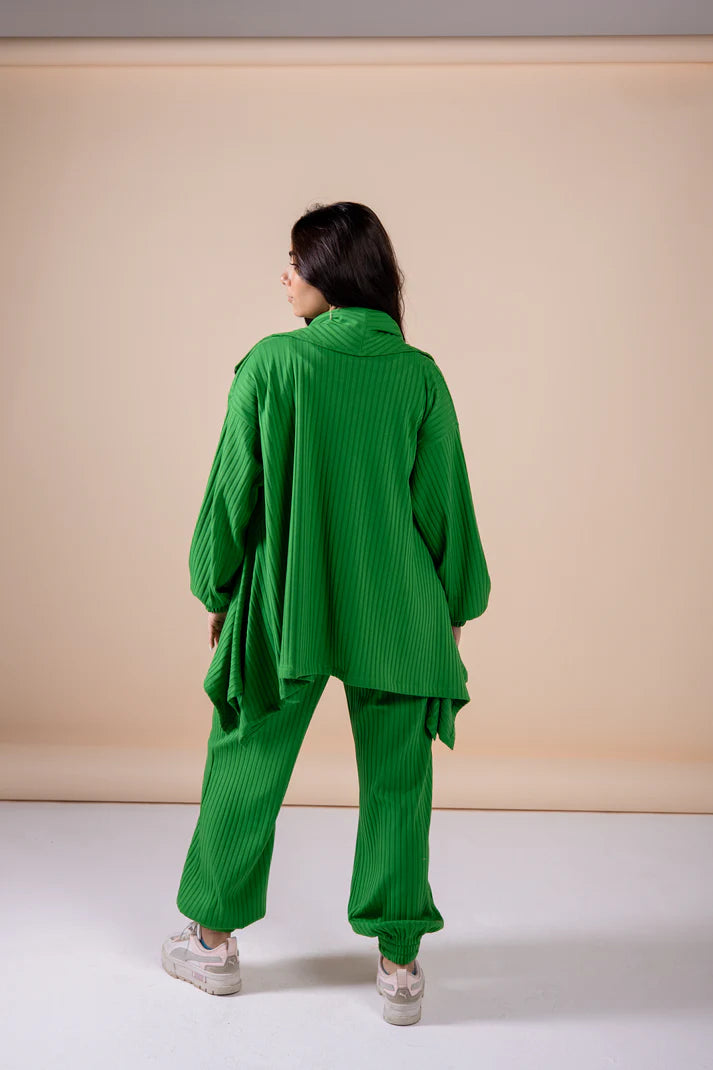 The asymmetrical set in green