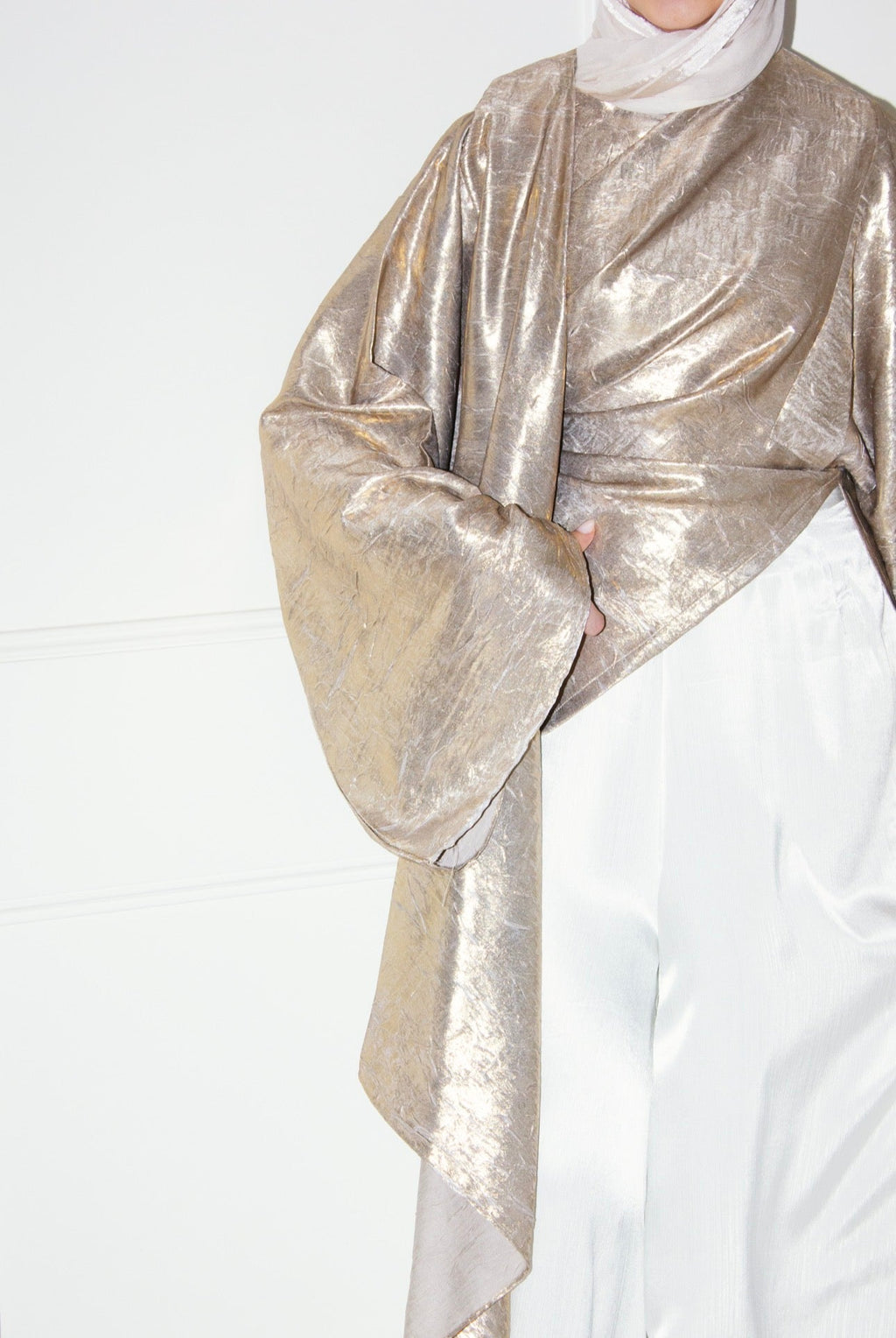 Head Turner Top in Antique Gold