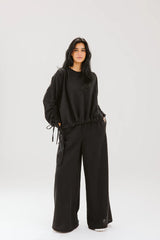 Sylva set in black
